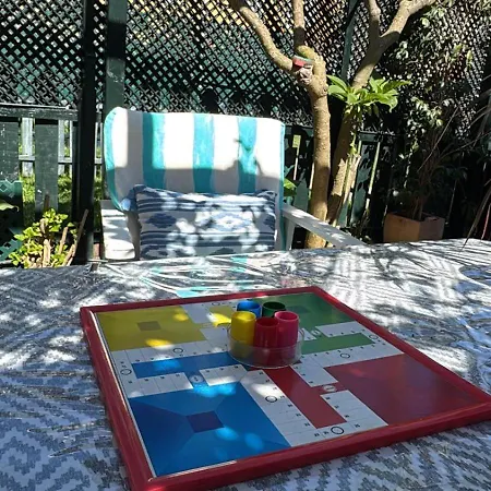 Casa Coqueta Con Jardin