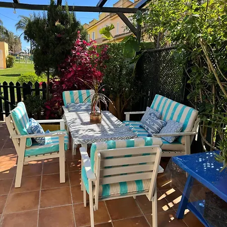 Casa Coqueta Con Jardin * La Redondela