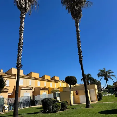 Casa Coqueta Con Jardin Holiday home La Redondela